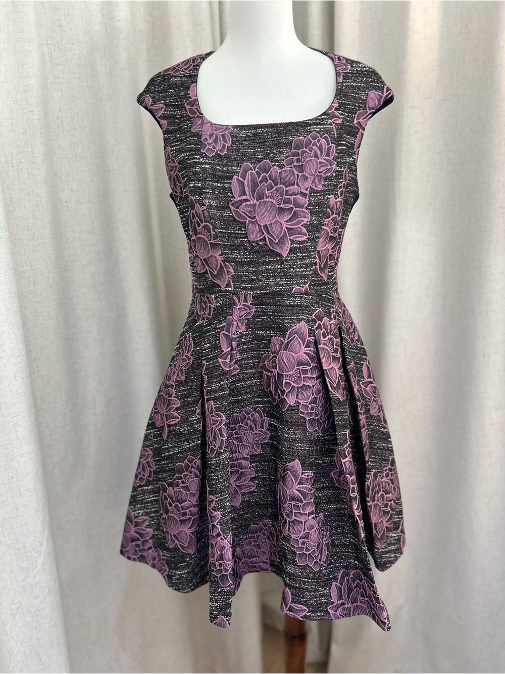 Queen of Hearts Floral Fit Flare Romantic Mini Dress Purple NWT Sz M Whimsigoth